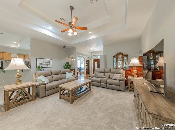 4th image of 465 Paradise Hls