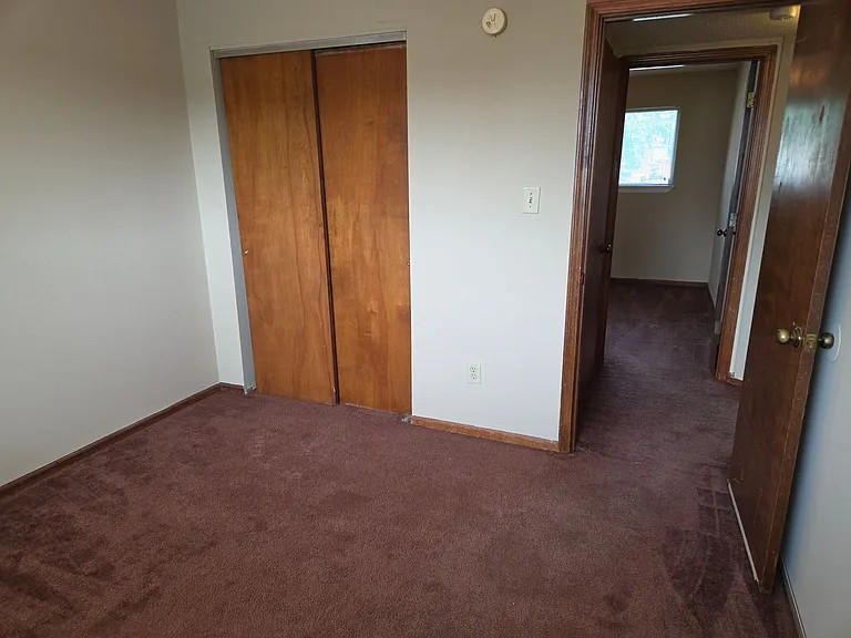 922 W Texas Ave — Photo 7
