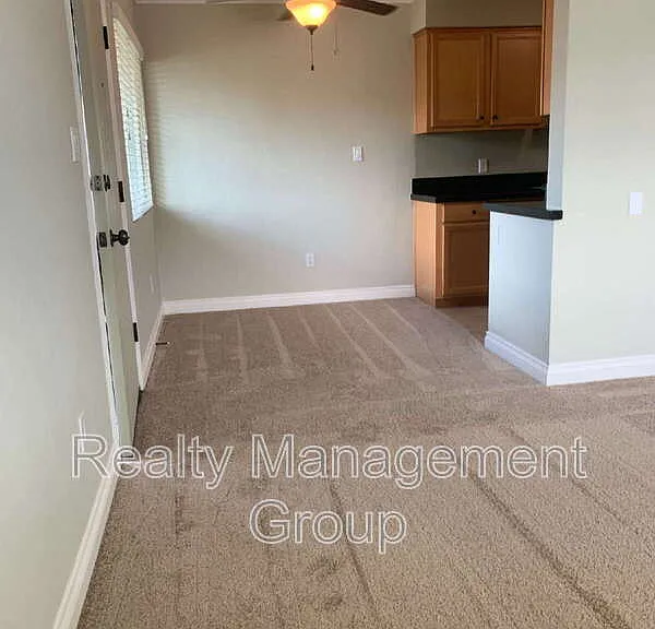 3932 9th Ave #18 — Photo 3