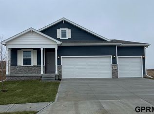 18355 Rose Lane Rd, Gretna, NE 68136
