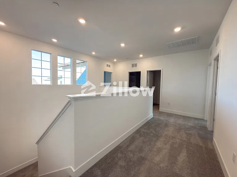 2848 Dapper St — Photo 22