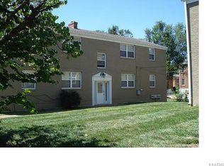 8153 Whitburn Dr APT 202, Clayton, MO
