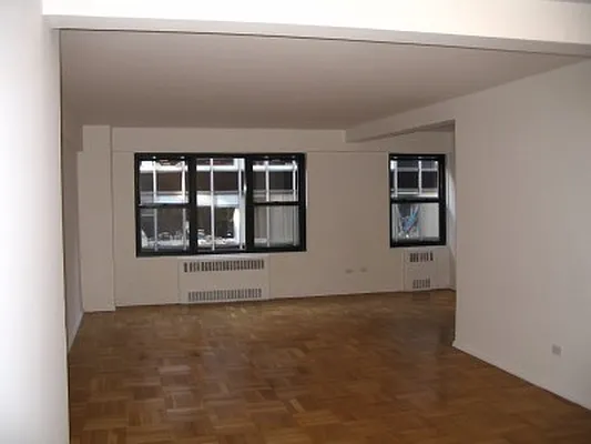 Rented by Classic Marketing- 530 Park1 | media 8