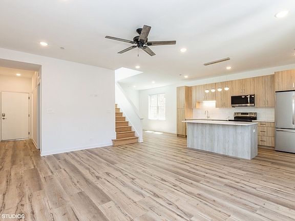 4th image of 5126 S Kenwood Ave #303
