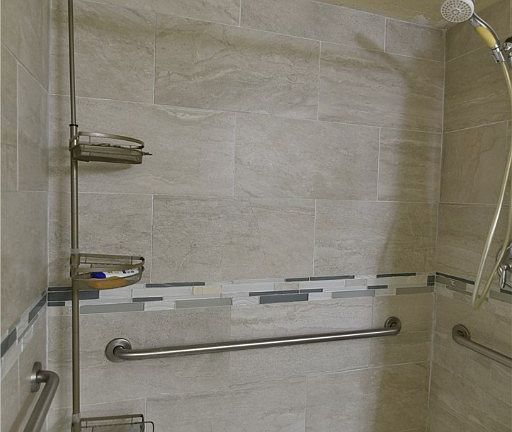 4th image of 5670 Vineyard Ln #0