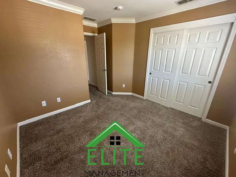 1888 Spaletta Way — Photo 24