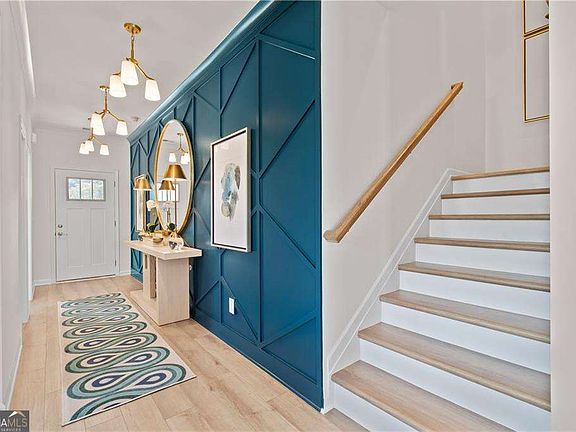 7th image of this home