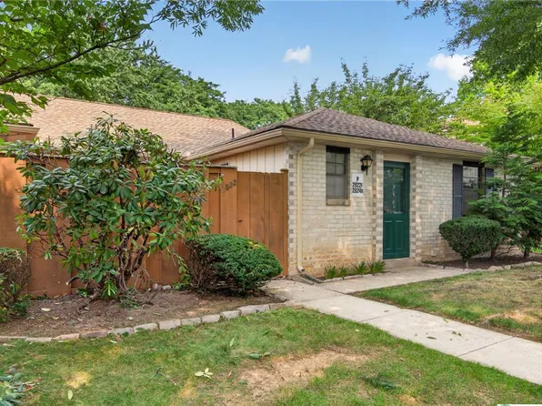 2822 Whitemarsh Pl, Macungie, PA 18062