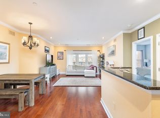 500 Admirals Way APT 214, Philadelphia, PA