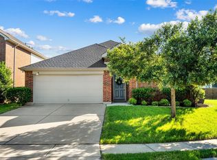 466 Angler Dr, Crowley, TX 76036
