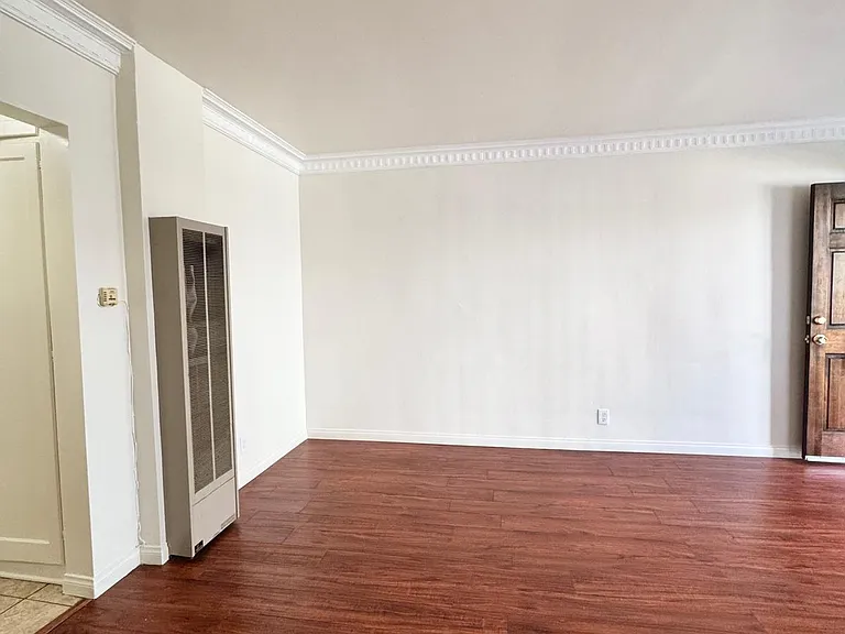 1041 S Norton Ave #1041 — Photo 4