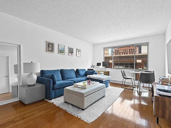 3rd image of 555 W 23rd St APT N8j