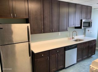 98 Rockwell Pl STE 6, Brooklyn, NY 11217
