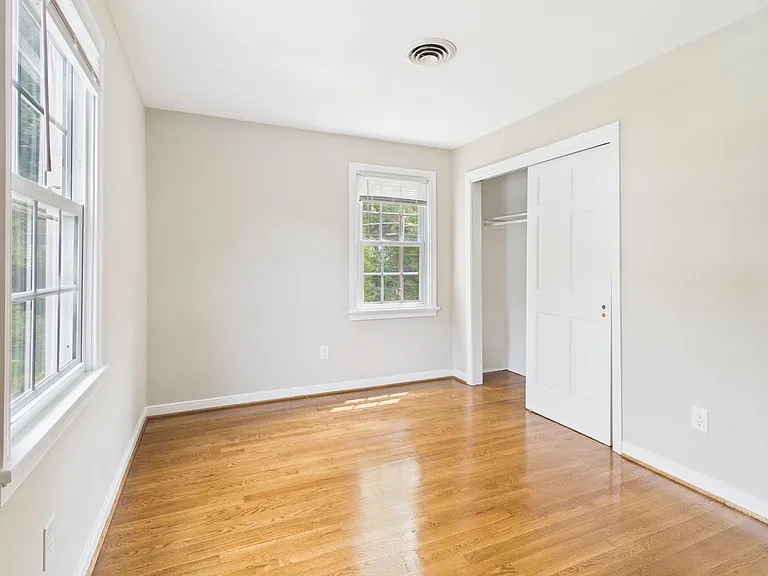 1519 Chauncey Ln — Photo 44