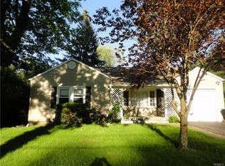 11 Knox Rd, Highland Falls, NY 10928