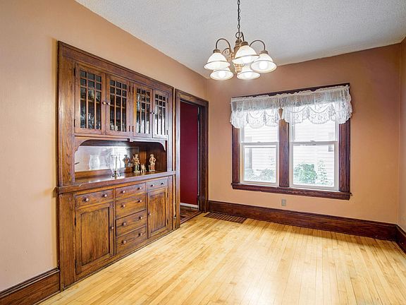 4th image of 4322 Humboldt Ave N