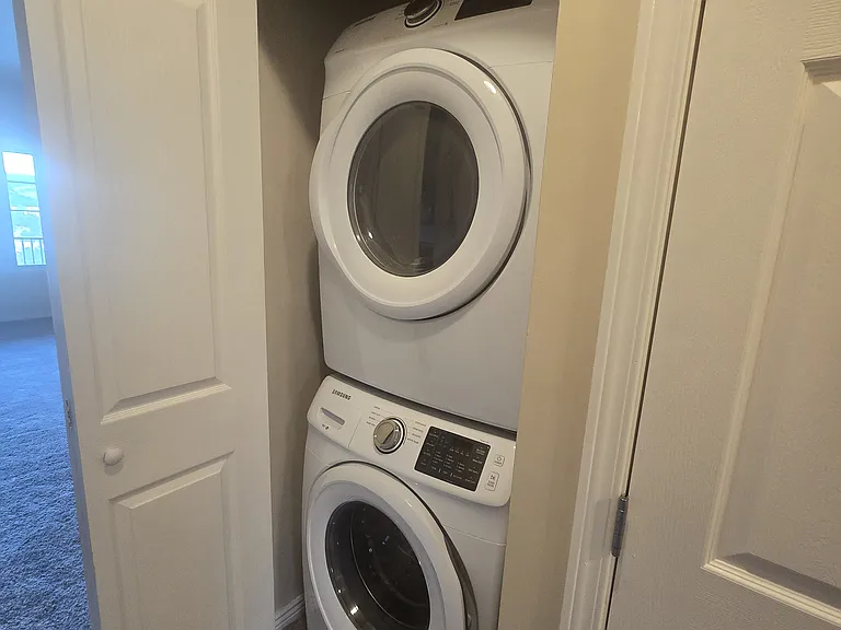 In-unit Washer & Dryer