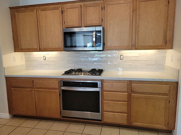 4th image of 42517 Drennon Ct
