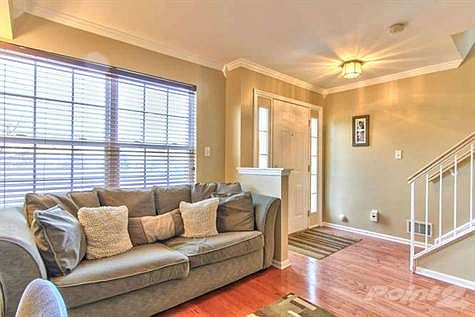 7 Woodlake Dr Parlin NJ 08859-small-003-Living Room-666x444-72dpi