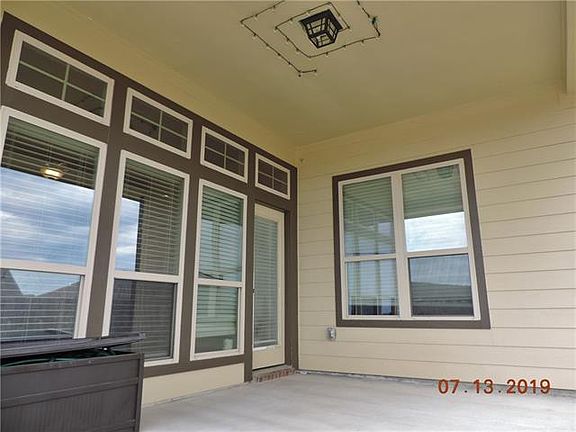 3rd image of 1410 Neff Dr
