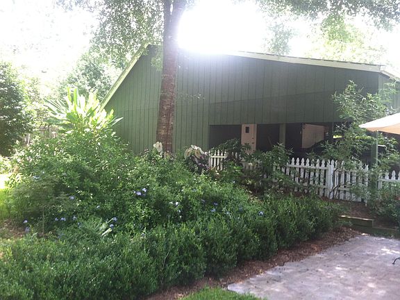 Detached Shop/Carport