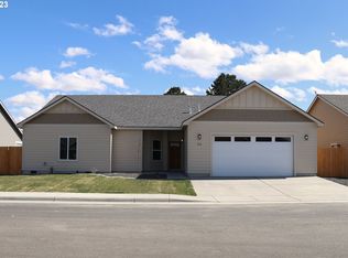 838 SW Coyote Dr, Hermiston, OR 97838