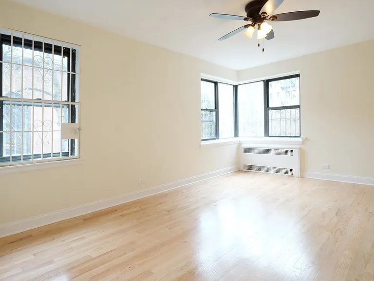 70 Clark St #2M — Photo 1