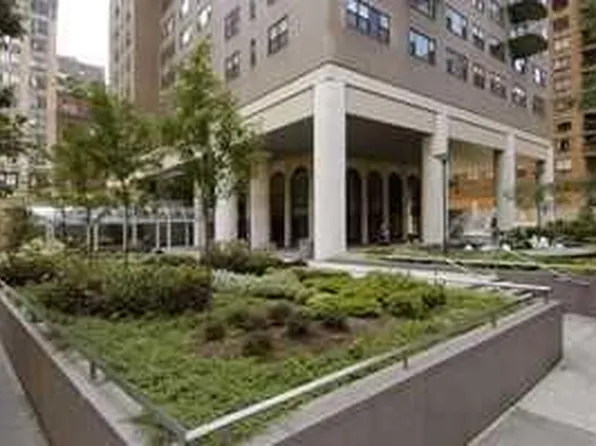 60 East 8th Street image 1 of 5