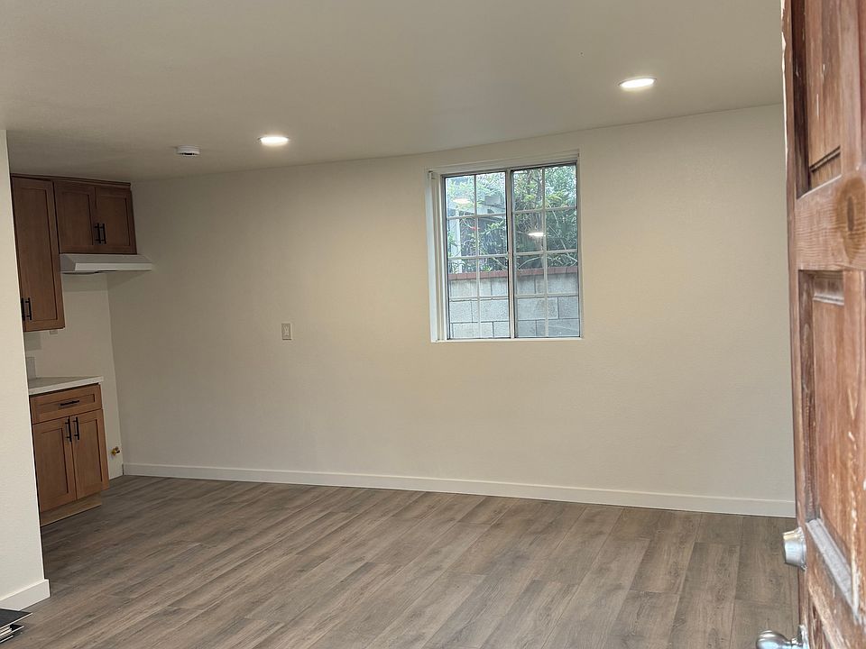 1st image of 1037 N Orange Ave
