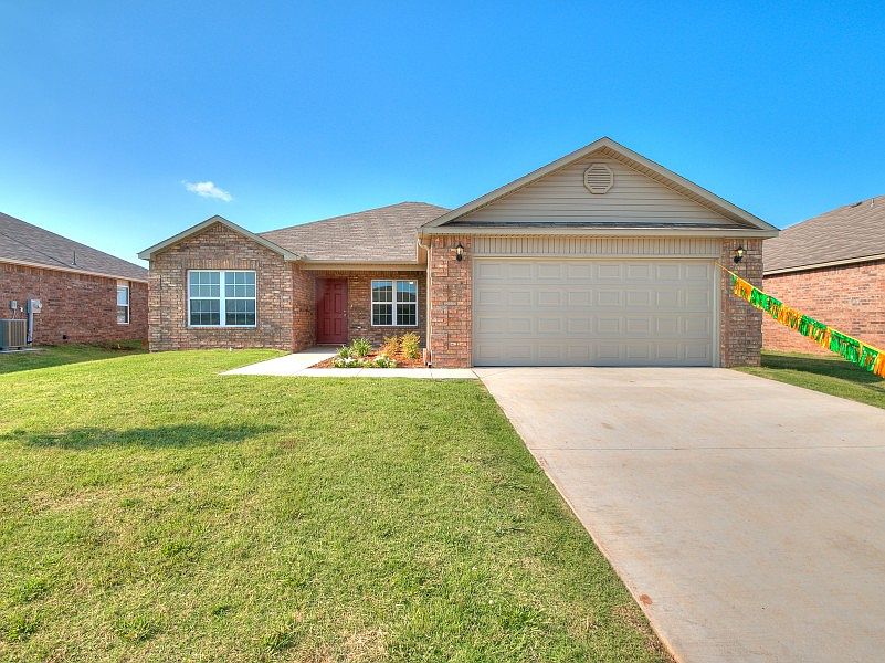 1st image of 1011 N Scouts Court Way