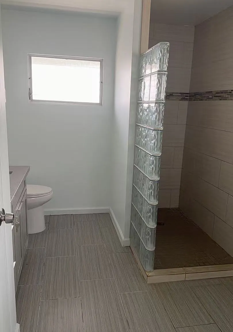 3 bed, 1000 sqft, $3,200 — Photo 4