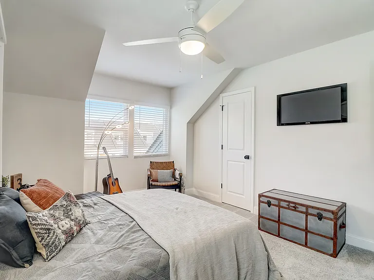 Crossings at NoDa - Townhomes for Rent in Charlotte NC — Photo 16