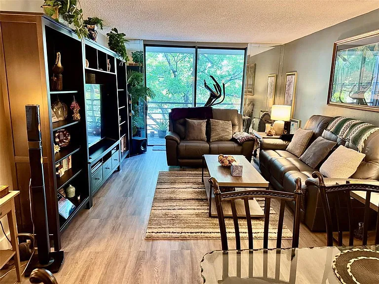 1800 SW 81st Ave #1307 — Photo 6