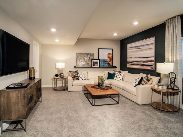 aurora-colorado-343113706 picture