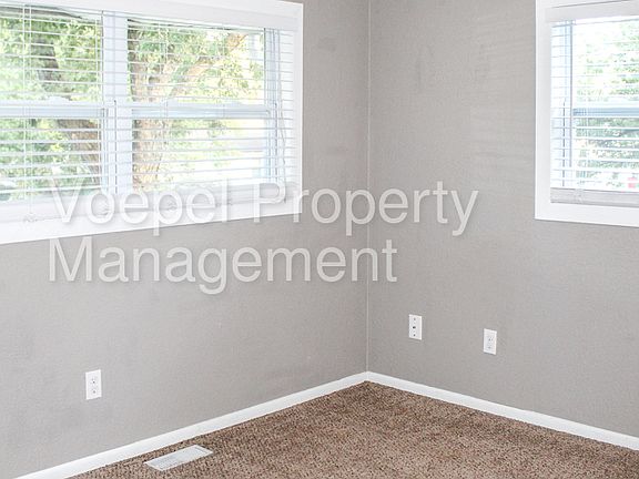 5th image of 1711 Viking Dr