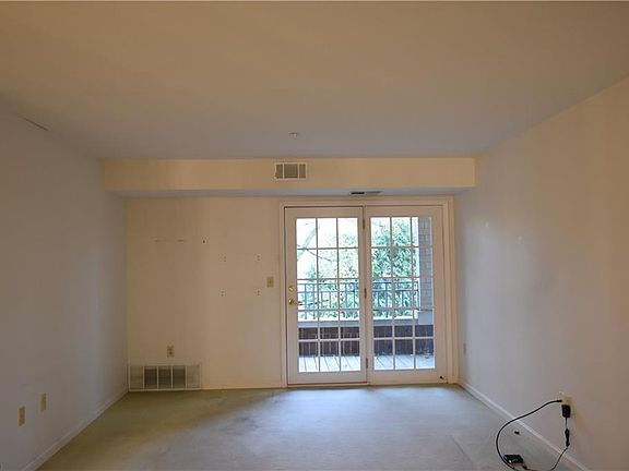 5th image of 100 Asbury Ln APT 1217