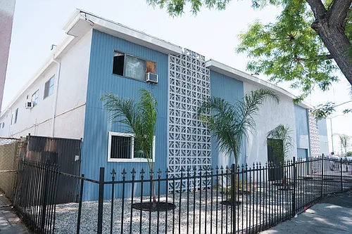 10374 Long Beach Blvd Photo 1