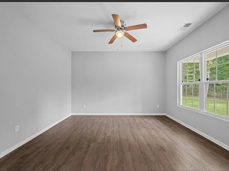 Large Office/Den/Flex Room