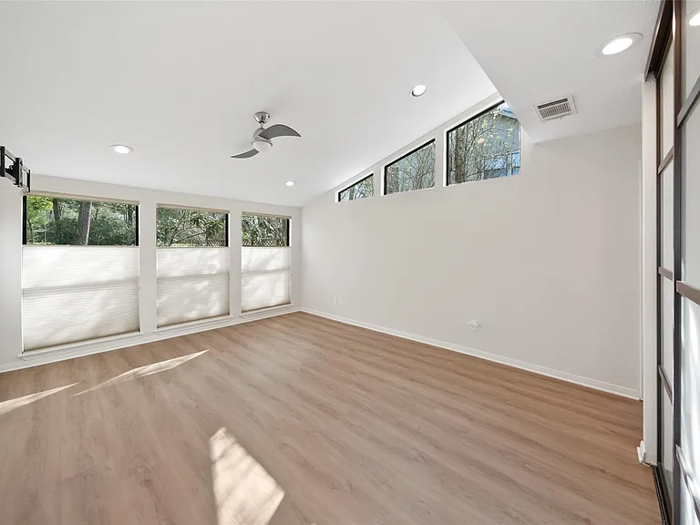 5 Berrypick Ln — Photo 8