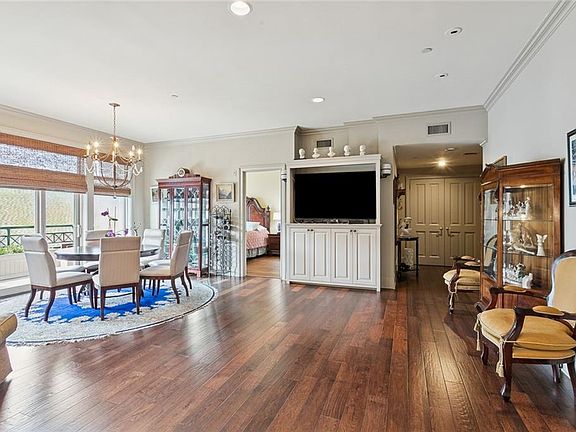 4th image of 400 Metairie Hammond Hwy APT 5E