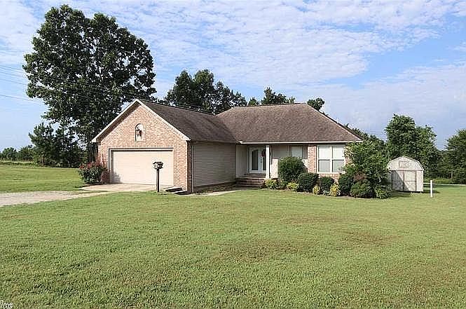 1st image of 189 Cardinal Ln