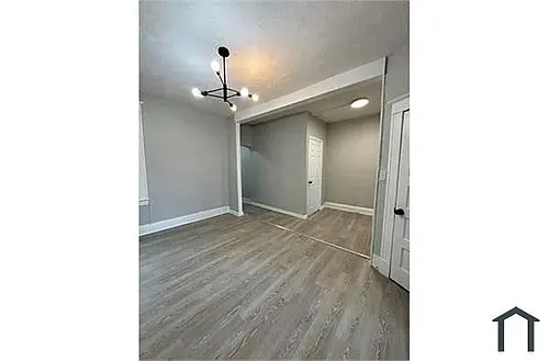 2851 W Cold Spring Ln Photo 1