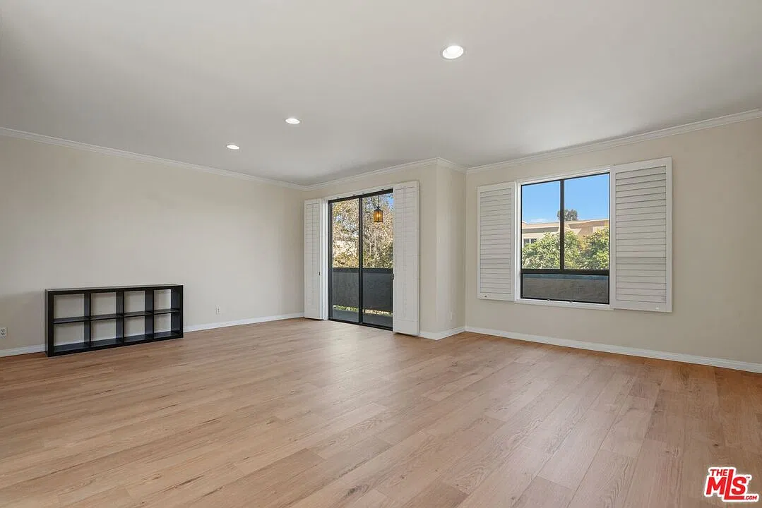 2 bed, 2.0 bath, 1608 sqft, $4,700 — Photo 2