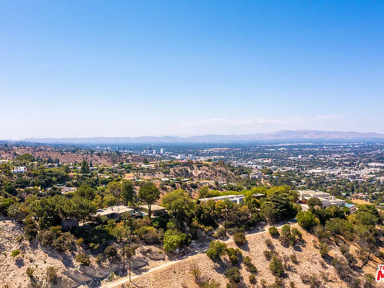 3346 Beverly Ranch Rd — Photo 30