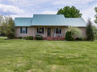 951 Carthage Rd, Red Boiling Springs, TN 37150