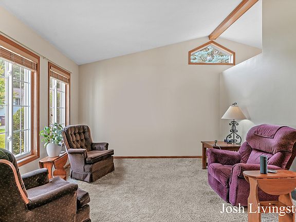 2nd image of 5426 Brittany Dr SE