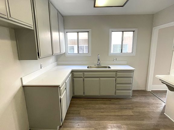 5th image of 2121 E Ocean Blvd