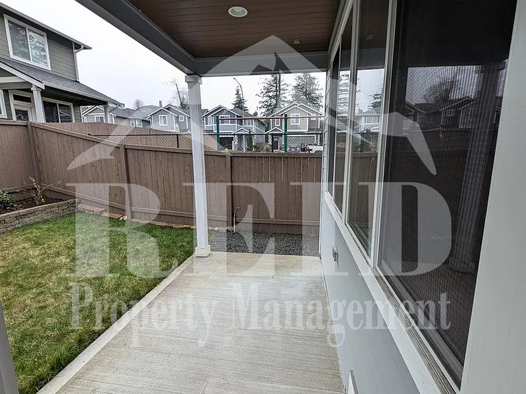 3887 Portside Dr — Photo 41