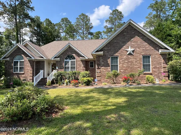 12801 S Pine Villa Drive, Laurinburg, NC 28352