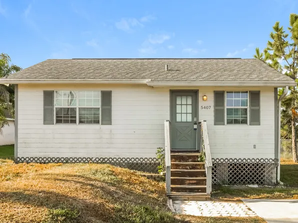 5407 3rd St W, Lehigh Acres, FL 33971